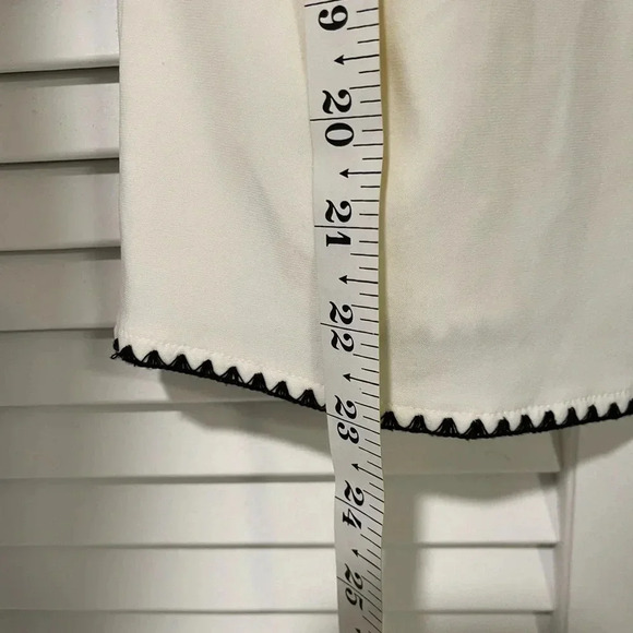 Oscar by Oscar De La Renta Cream and Black Blouse Large - Picture 5 of 10